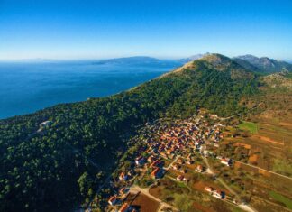 Pola stoljeća tunela Dingač: simbol pelješke upornosti i vrhunskih vina