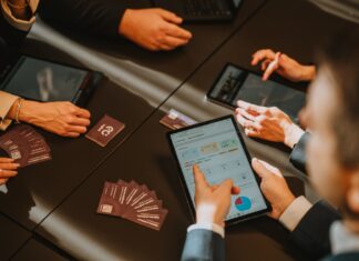 Restorani uvode depozite za rezervacije